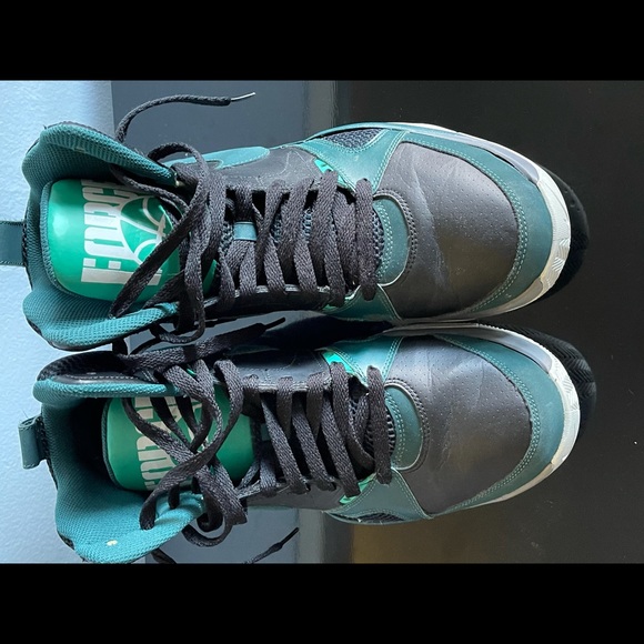 Size 10 Nike Ultra Force - Picture 2 of 4